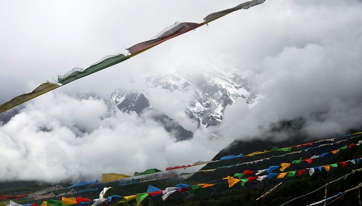 2017是中国西藏林芝地区最高的山_南迦巴瓦峰