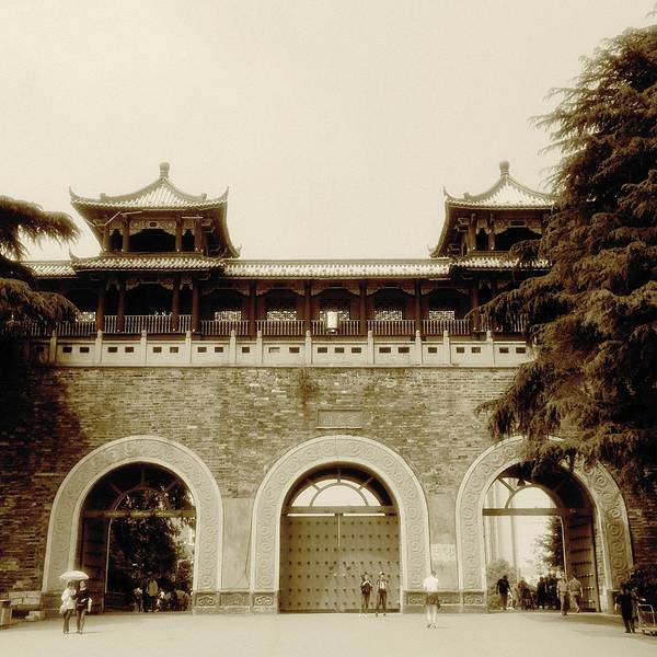 玄武门这座在民国时期所建的城门都不算长,更别提这座城门所在南京明
