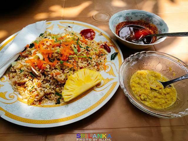 No.1 Dewmini Roti Shop