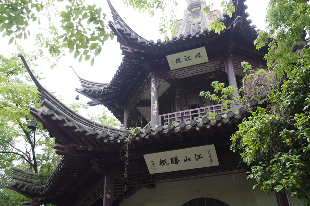 门票分淡季旺季,旺季65元,淡季50元,含船票.