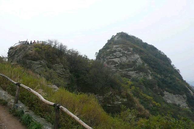 小黑山森林公园