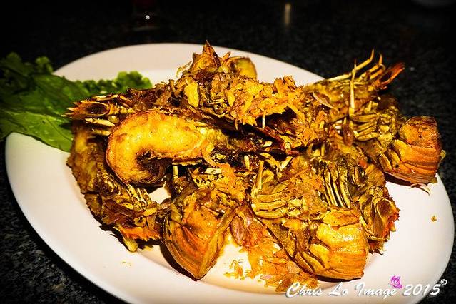 Moom Aroi Restaurant 