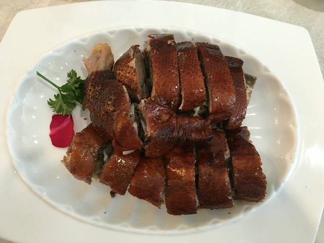 椿记烧鹅(建干路店)