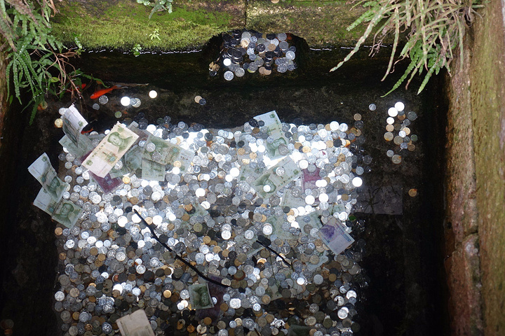 所推举的天下第二泉,也是瞎子阿炳二泉映月的