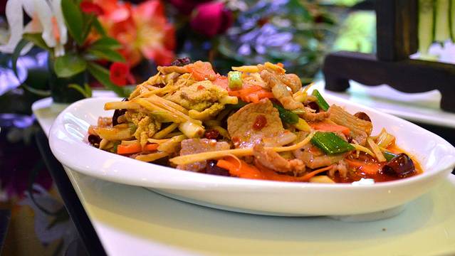 腾冲大滚锅食府(热海景区店)