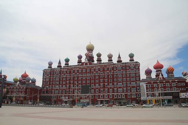 哈萨尔购物广场(新玛特松原店)