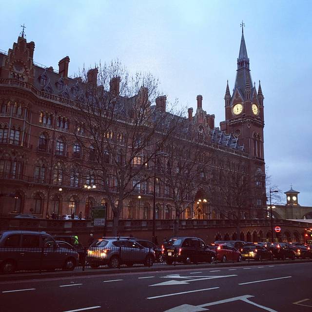 圣潘克勒斯火车站