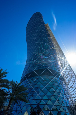 早上拉开窗帘就会被阳光和大海惊艳到_阿布扎比首都门安达仕酒店