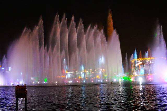 开元湖音乐喷泉