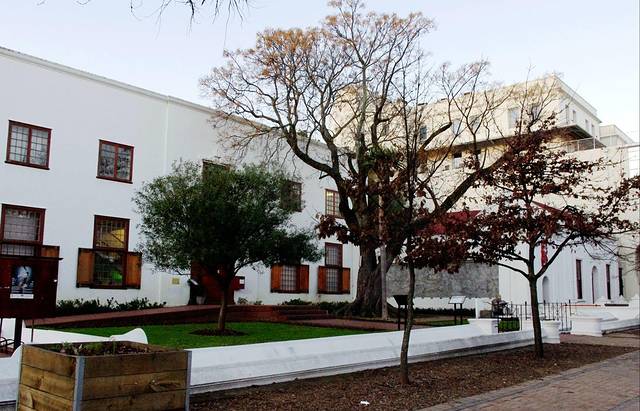 这个就是斯泰伦博斯大学的教学楼啦