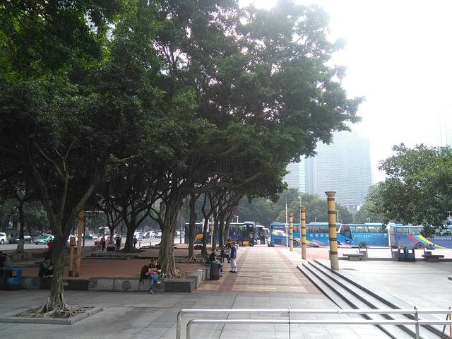 天河东站绿化广场