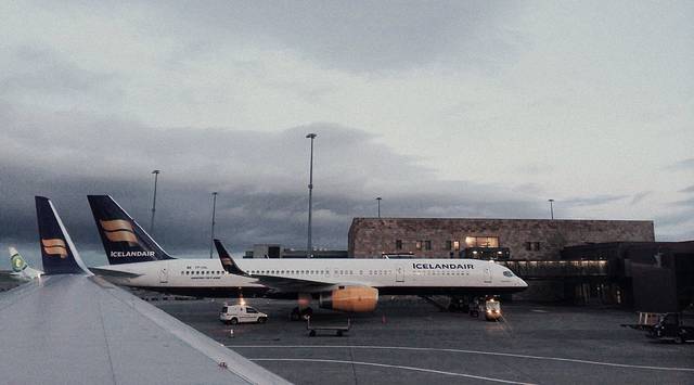 一半是海水,一半是火焰--冰岛行