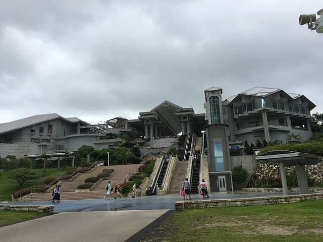 "冲绳美丽海水族馆【简介】冲绳美丽海水族馆是海洋博公园内设立的一座以“生动展现冲绳的神秘”为..._冲绳美丽海水族馆"的评论图片