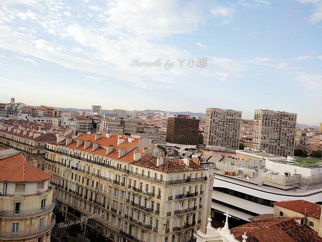 2017这座意大利风格的广场在吃饭时间十分热