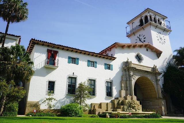 圣巴巴拉县立法院