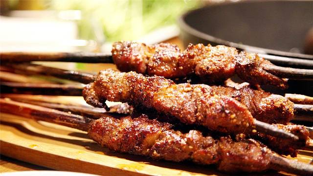 塔吉克泉水羔羊