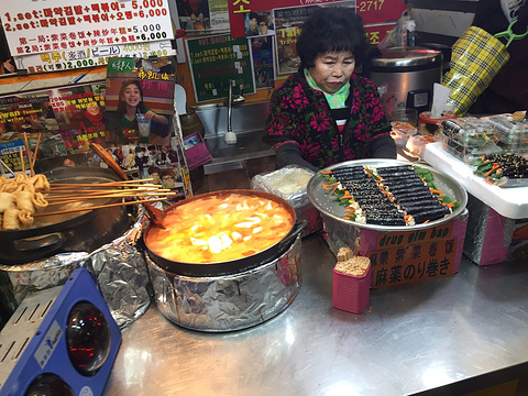 广藏市场美食街旅游景点攻略图