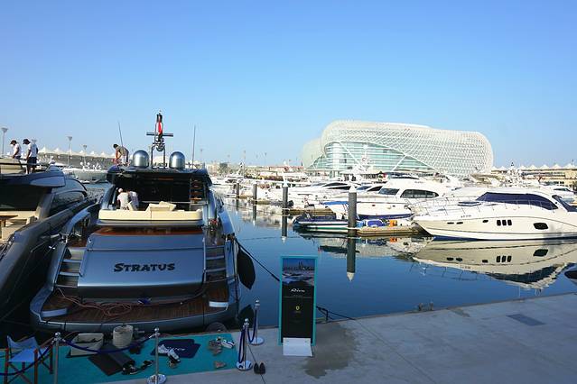 亚斯码头游艇俱乐部