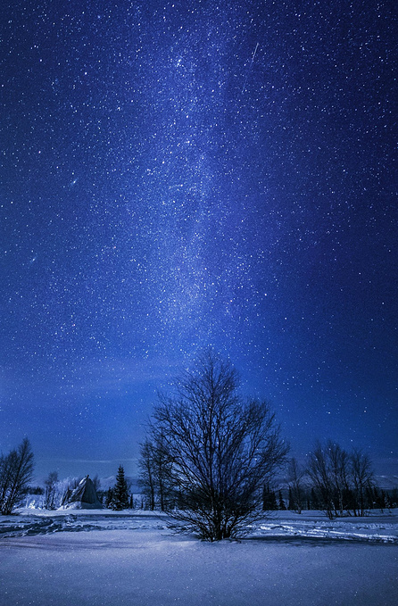 极光的本质是什么东西 698e0d99e0aa5b5.jpg_r_446x680x95_414cf182.jpg