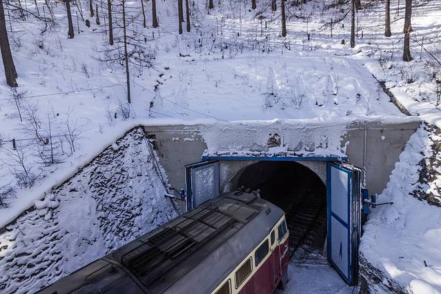 南兴安隧道遗址