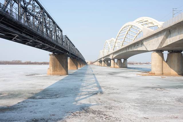 松花江铁路大桥