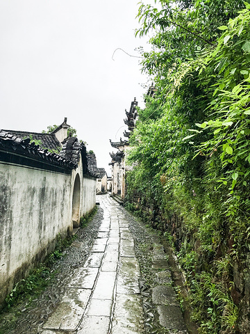 村里最有名的三姑庙求签也是非常灵验的徽派建筑拍黑白的效果也不错