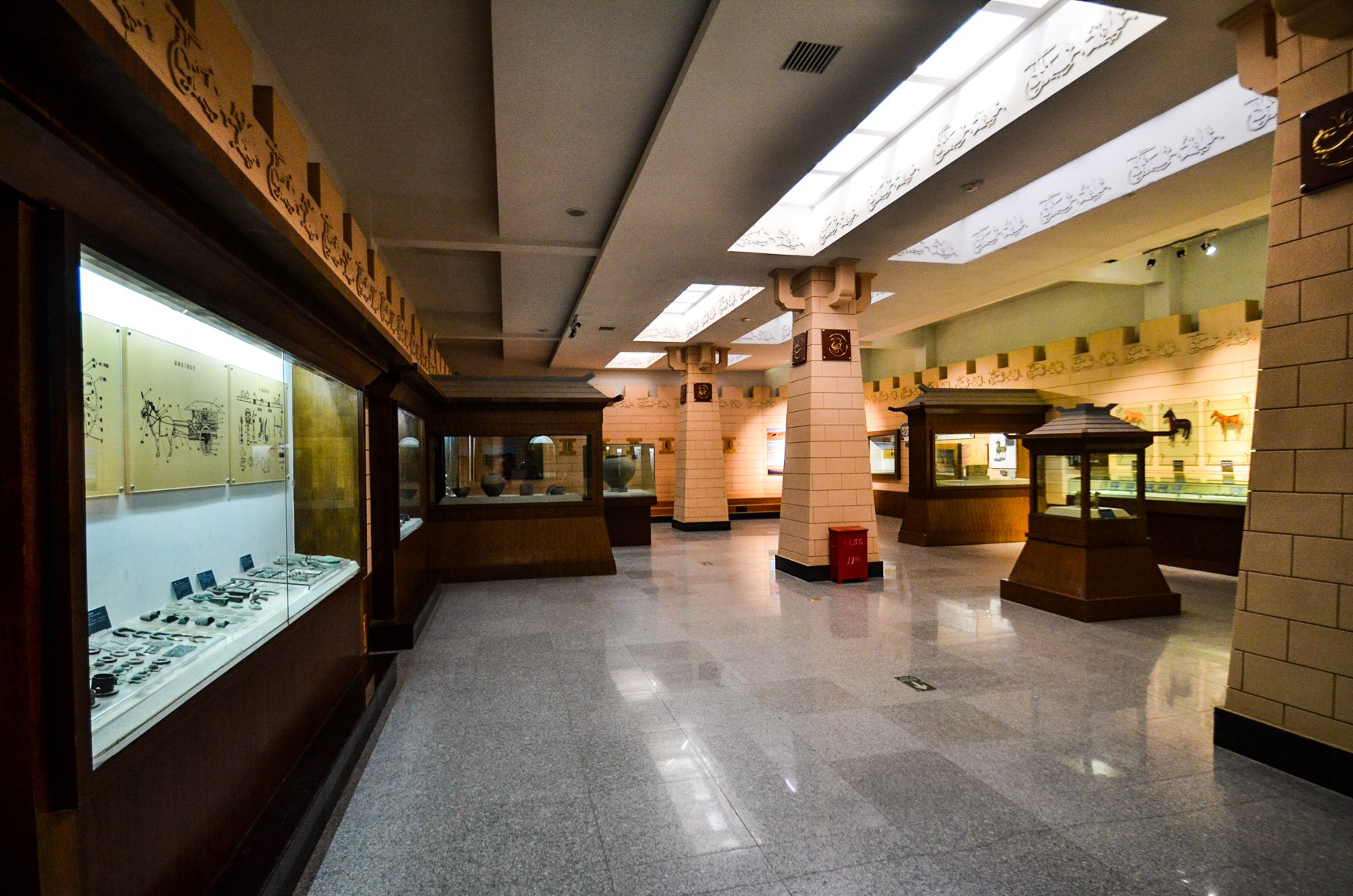 达到旅游活动文化性,观赏性,参与性,刺激性,娱乐性