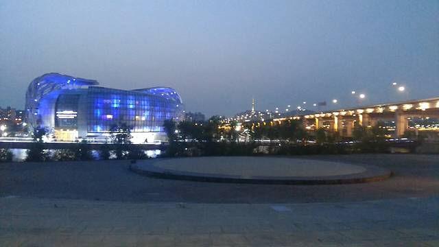 盘浦大桥月光彩虹喷泉