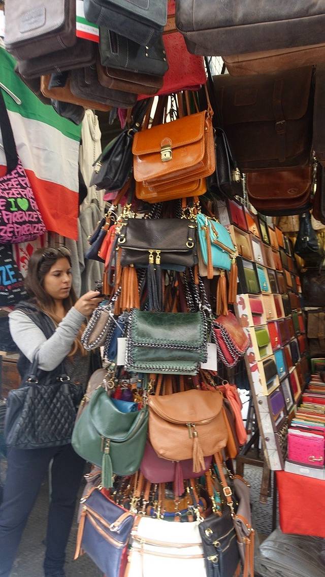 佛罗伦萨中央皮具市场