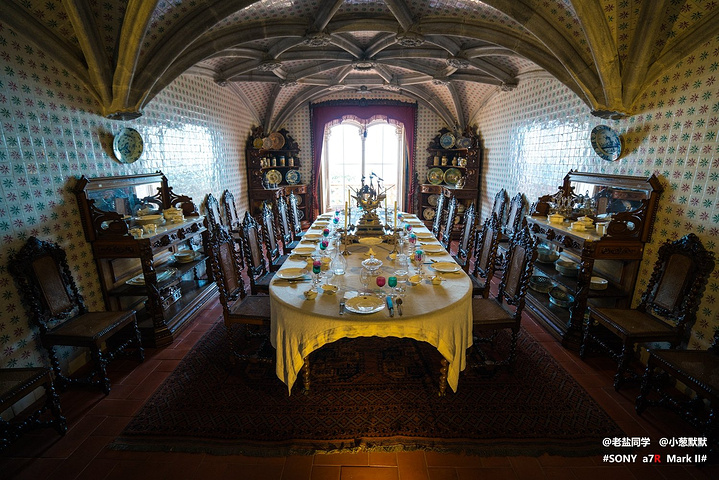 佩纳宫是欧洲皇室城堡里面唯一一座彩色的城堡建筑年代在城堡里面算