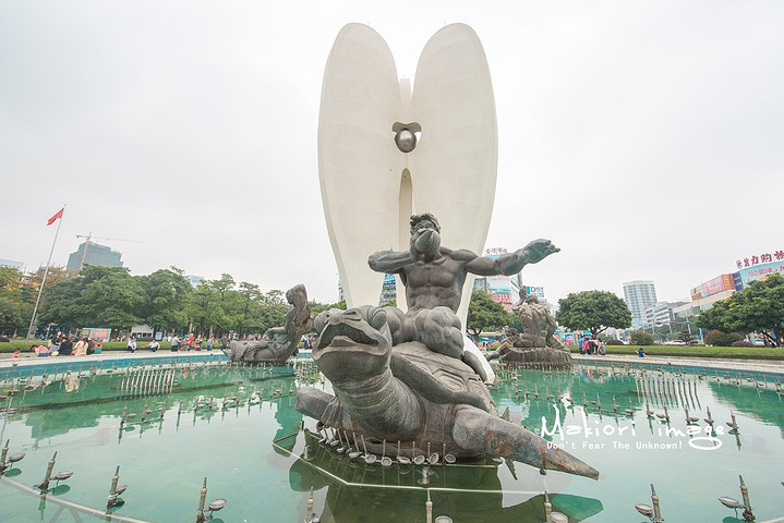 2022北部湾广场中的北海城雕——“南珠魂”，是北海标志性建筑_北部湾广场-评论-去哪儿攻略