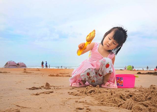 银沙滩海水浴场