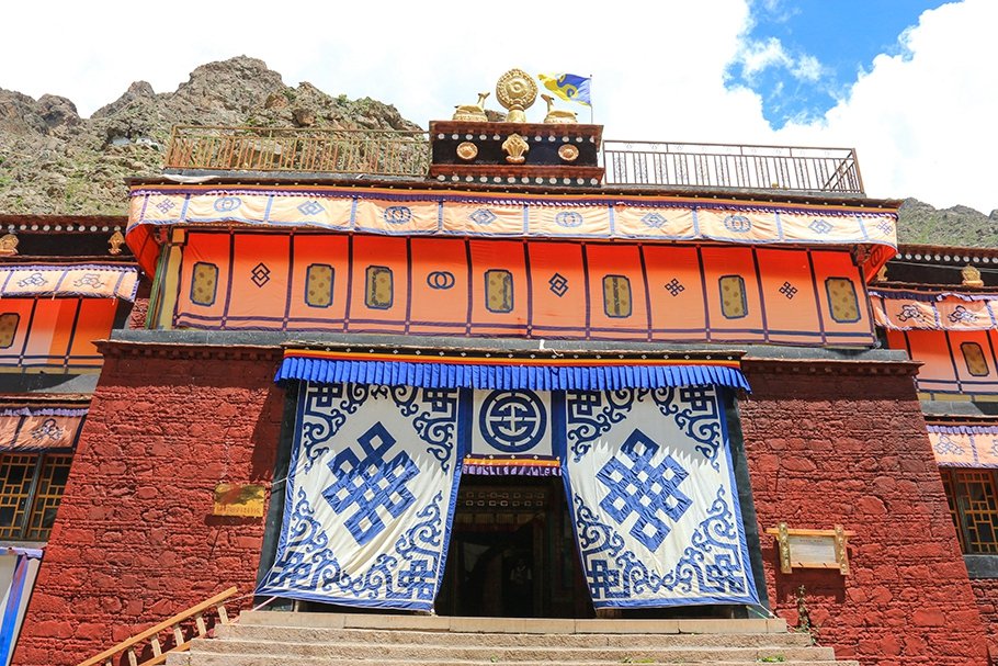 2018楚布寺游玩攻略,如愿磕完八角街一圈长头