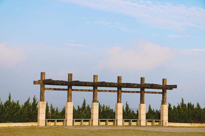 冷峙村沙滩并不像一个传统的著名景点一路狂奔前往风车观景平台看日出