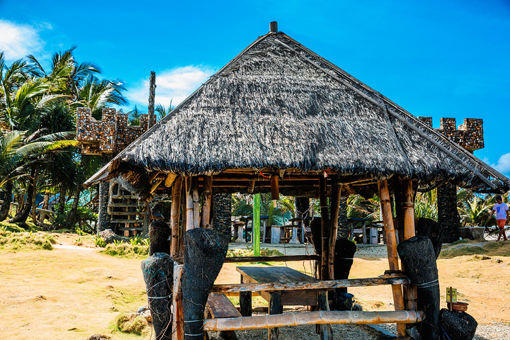 水晶岛的话,其实也没多介绍,就是风景岛.直接观光水晶岛了.