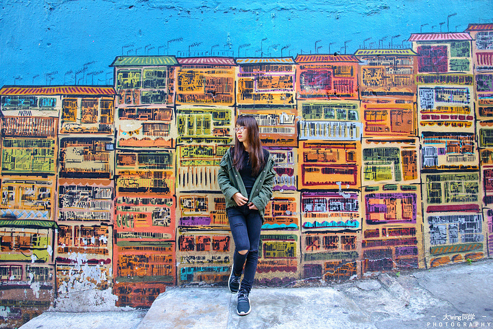 2018出境率最高的,莫过于嘉咸街的这片涂鸦墙