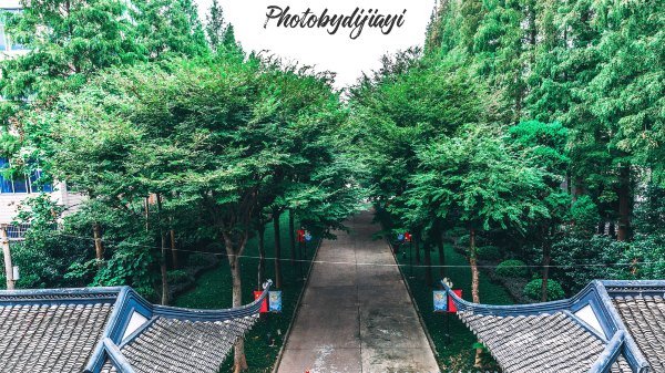 云间第一楼(松江二中校门)