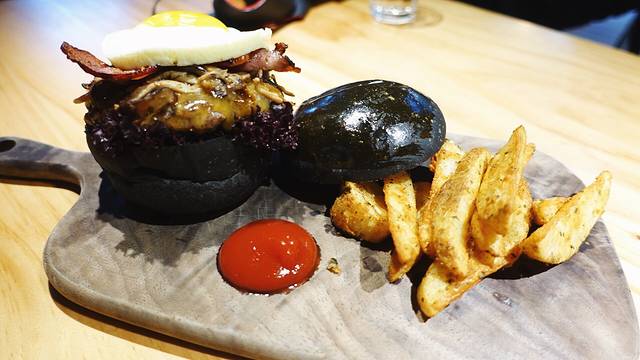 百万万BRAVO(厦大沙坡尾店)