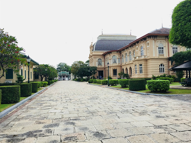 门票500泰铢,不像国内那么贵,这好歹也是皇宫