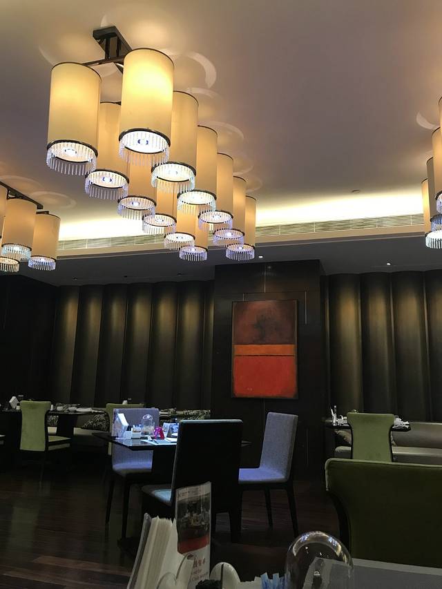 天津京基皇冠假日酒店焦点西餐厅