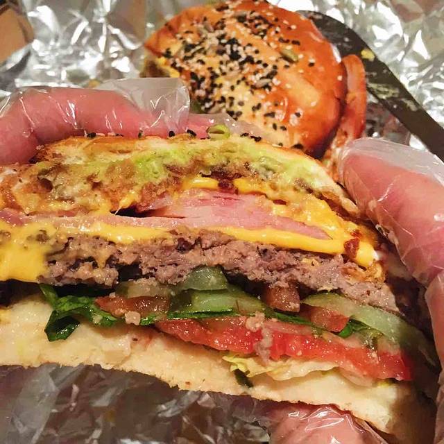 SUPER BOOM爆爆大汉堡(和平大悦城店)