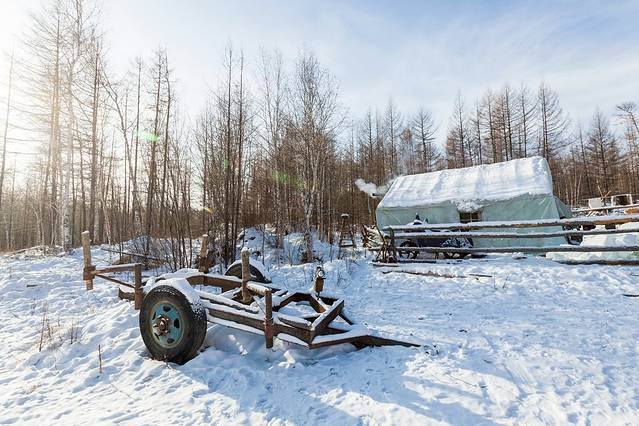 布冬霞部落猎民点
