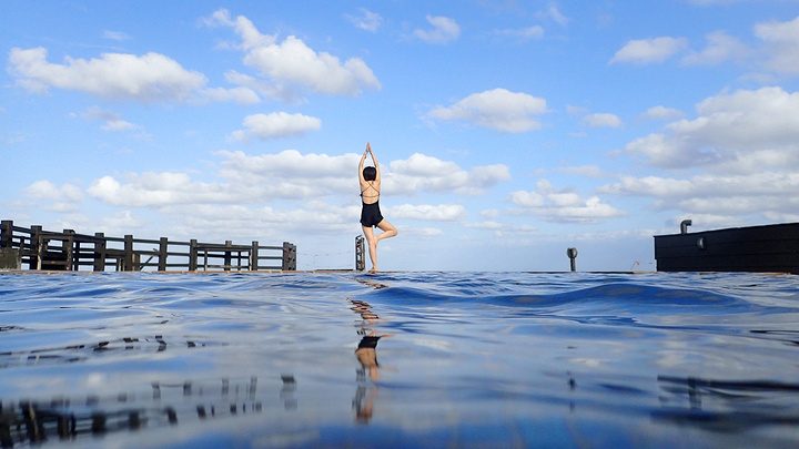 21现在是淡季人很少 天气也给力 下过雨 现在晴空万里 由于风浪还是比较大的 海边的几个温泉池没有开放 绿岛朝日温泉 评论 去哪儿攻略
