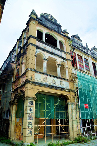 下面照片是【景辉楼】