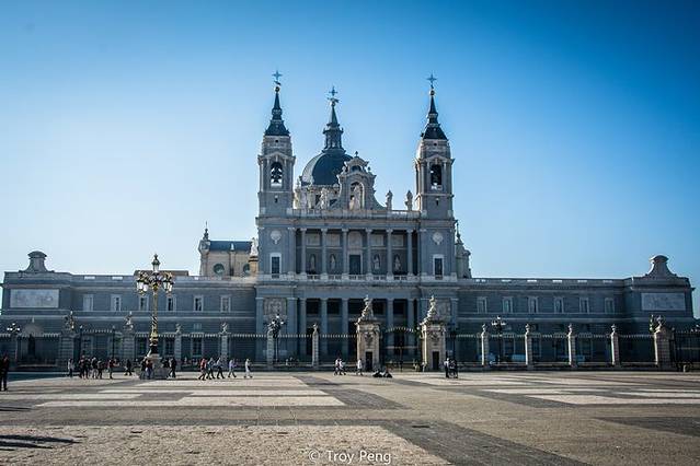 阿穆德纳圣母主教座堂