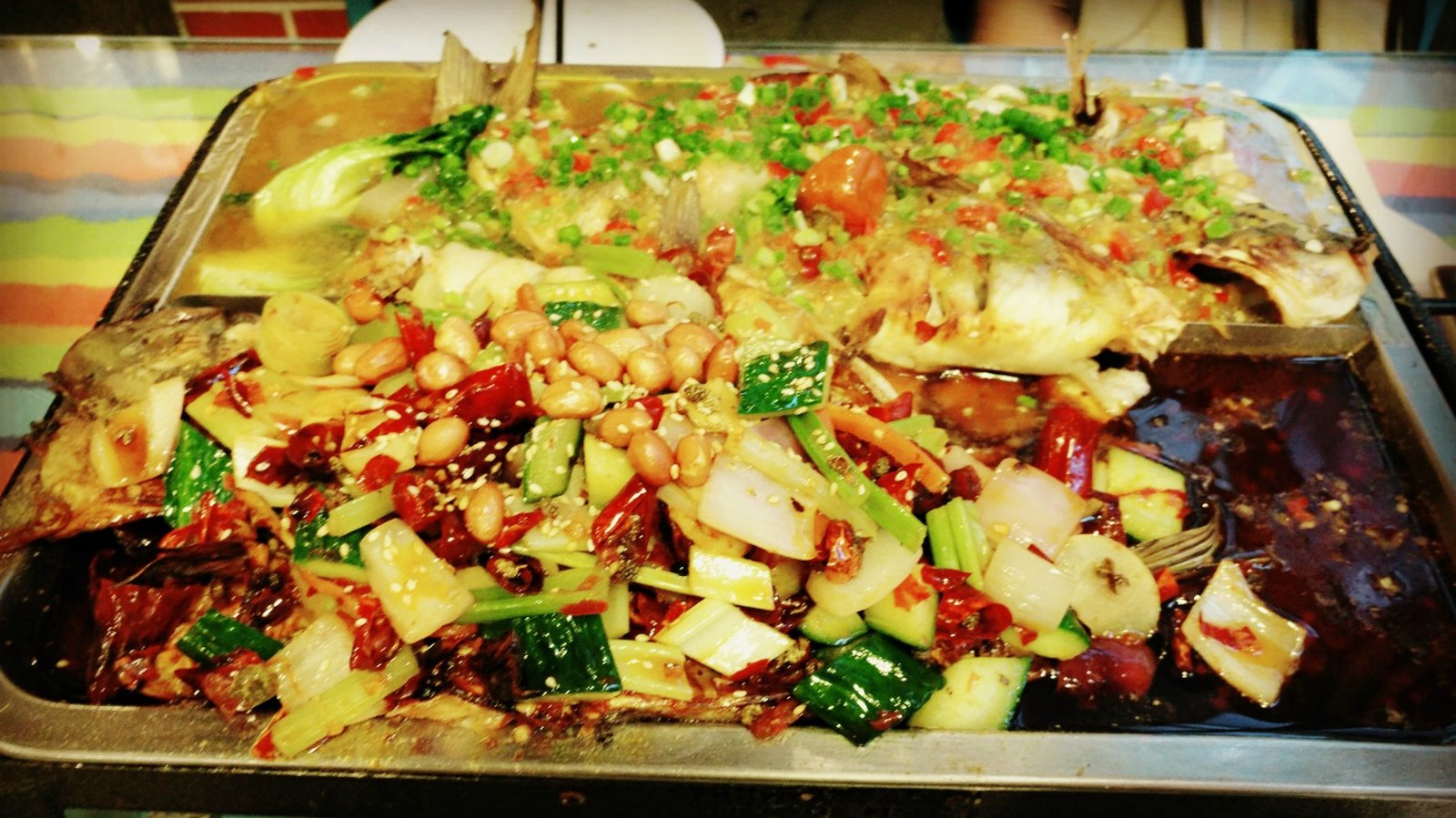 当看到滋味烤鱼时心情比较兴奋,因为已经很久没有吃烤鱼了,而且昆明的