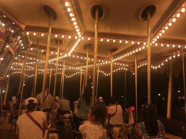 灰姑娘旋轉木馬