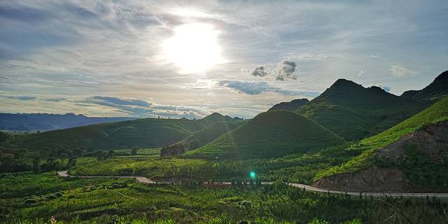 仙人洞彝族文化生态村