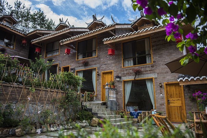 恩施茶花山居精品民宿