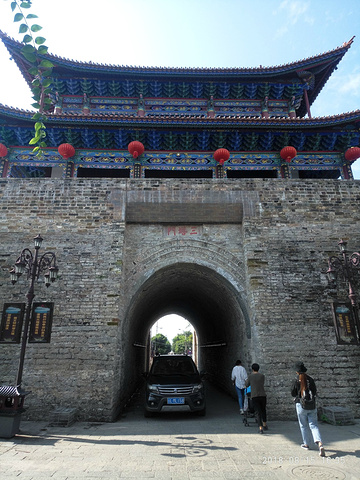 大理古城三塔门